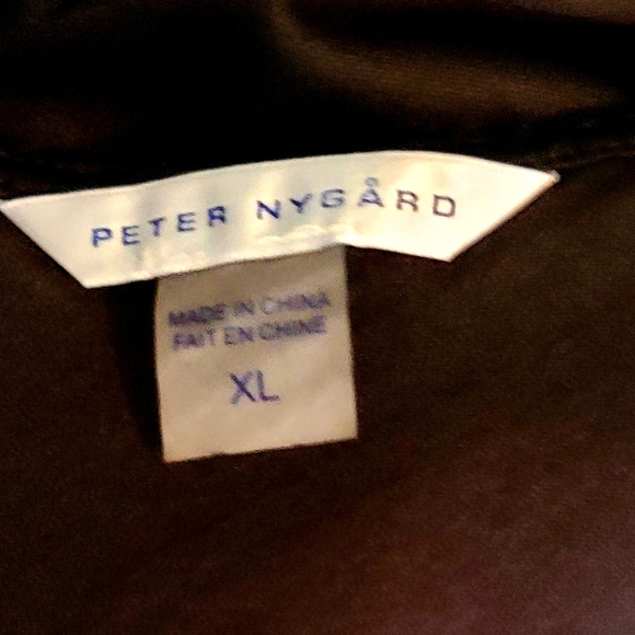 Peter Nygard size XL Sleeveless Tank shirt Black and Gold. material stretches. - Picture 3 of 10